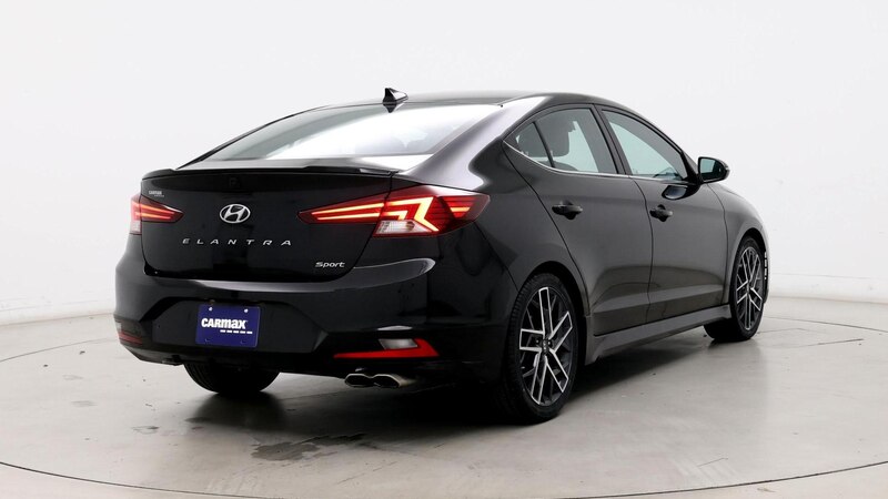 2020 Hyundai Elantra Sport 8