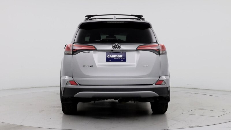 2017 Toyota RAV4 XLE 6