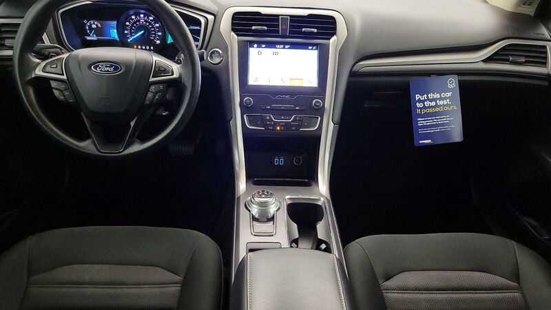 2019 Ford Fusion SE 9