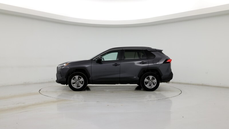 2024 Toyota RAV4 LE 3