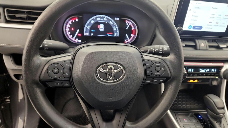 2024 Toyota RAV4 XLE 10