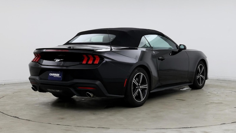 2024 Ford Mustang  8