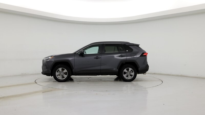 2024 Toyota RAV4 LE 3