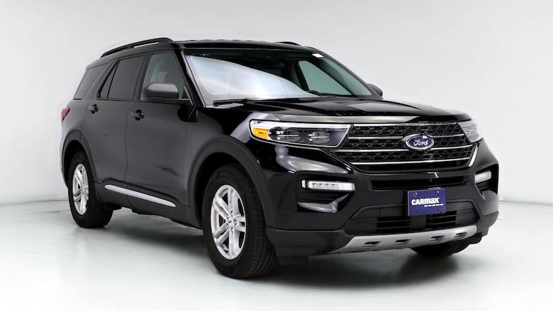 2023 Ford Explorer XLT Hero Image