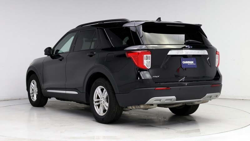 2023 Ford Explorer XLT 2