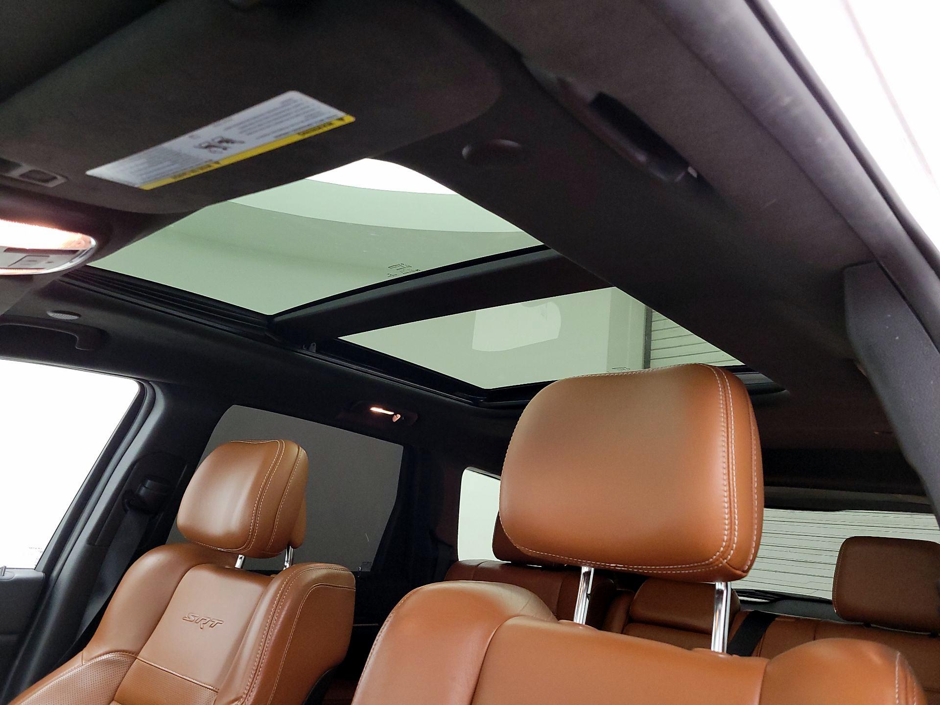 Thumbnail: 2015 Jeep Grand Cherokee - 20
