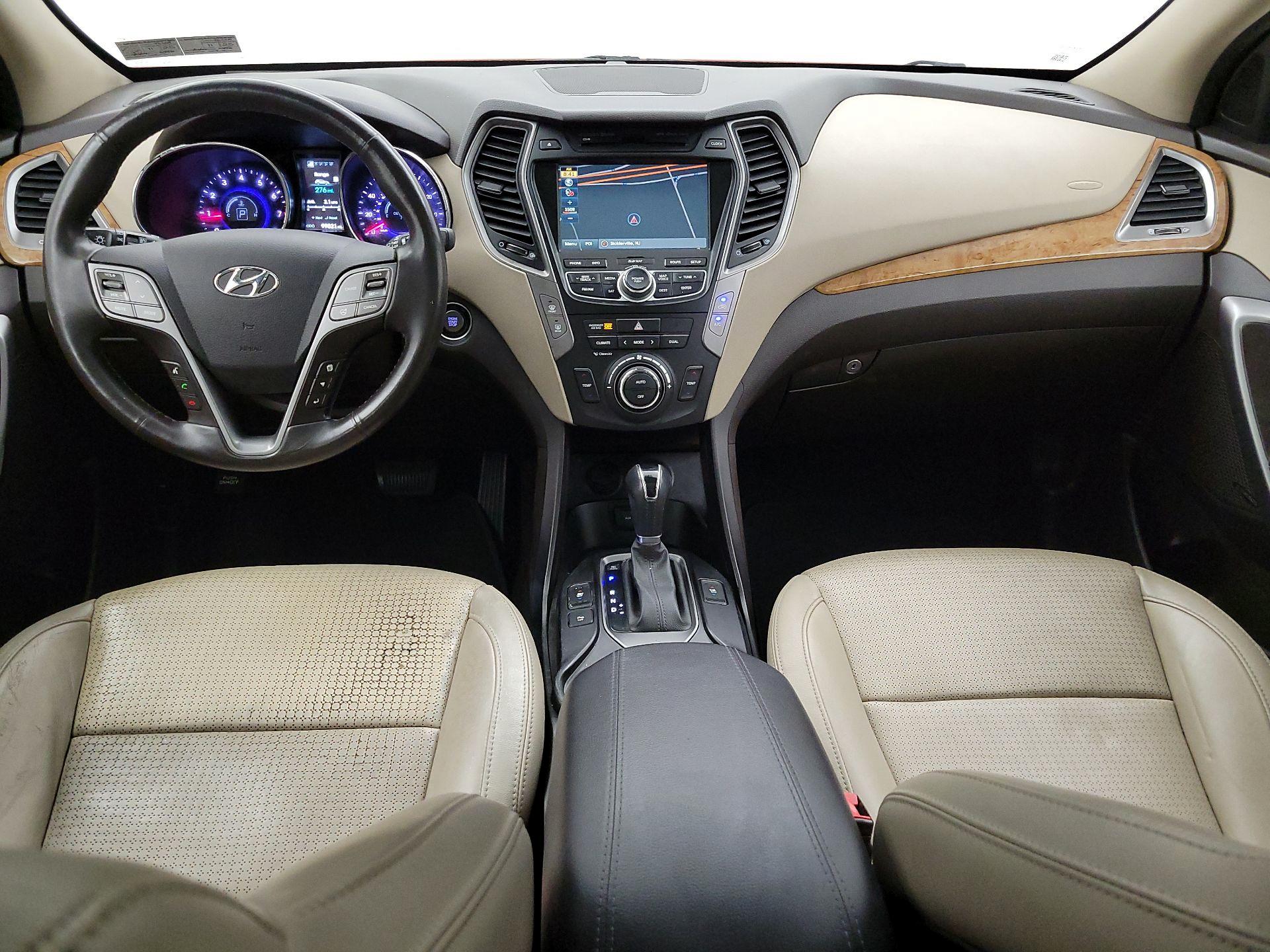 Thumbnail: 2015 Hyundai Santa Fe - 9