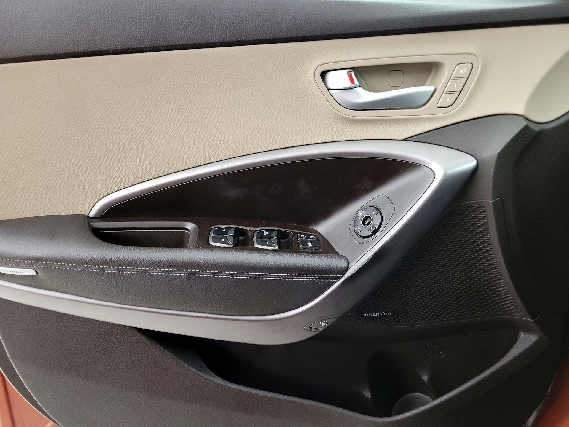 Thumbnail: 2015 Hyundai Santa Fe - 12
