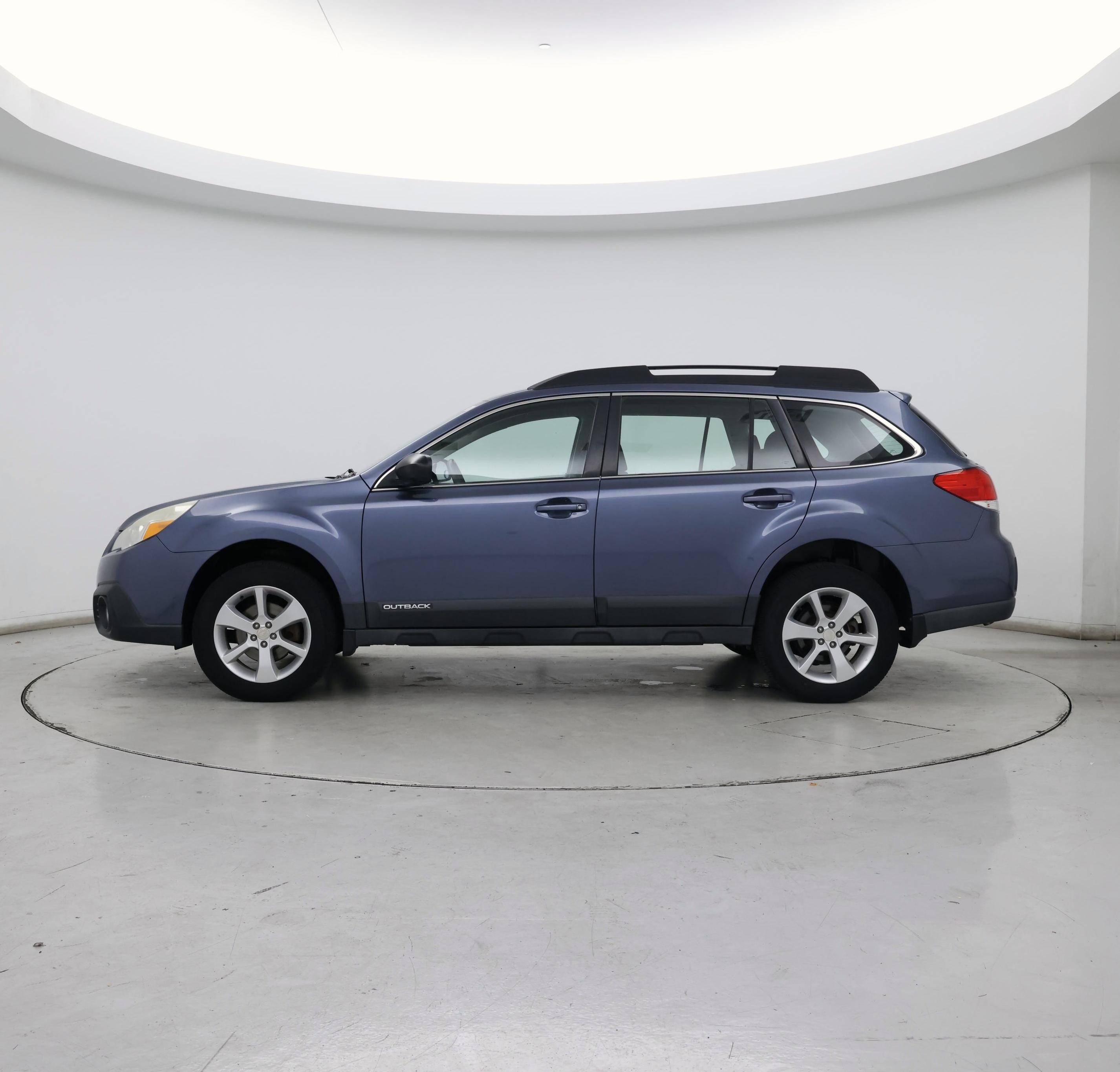 Thumbnail: 2014 Subaru Outback - 3