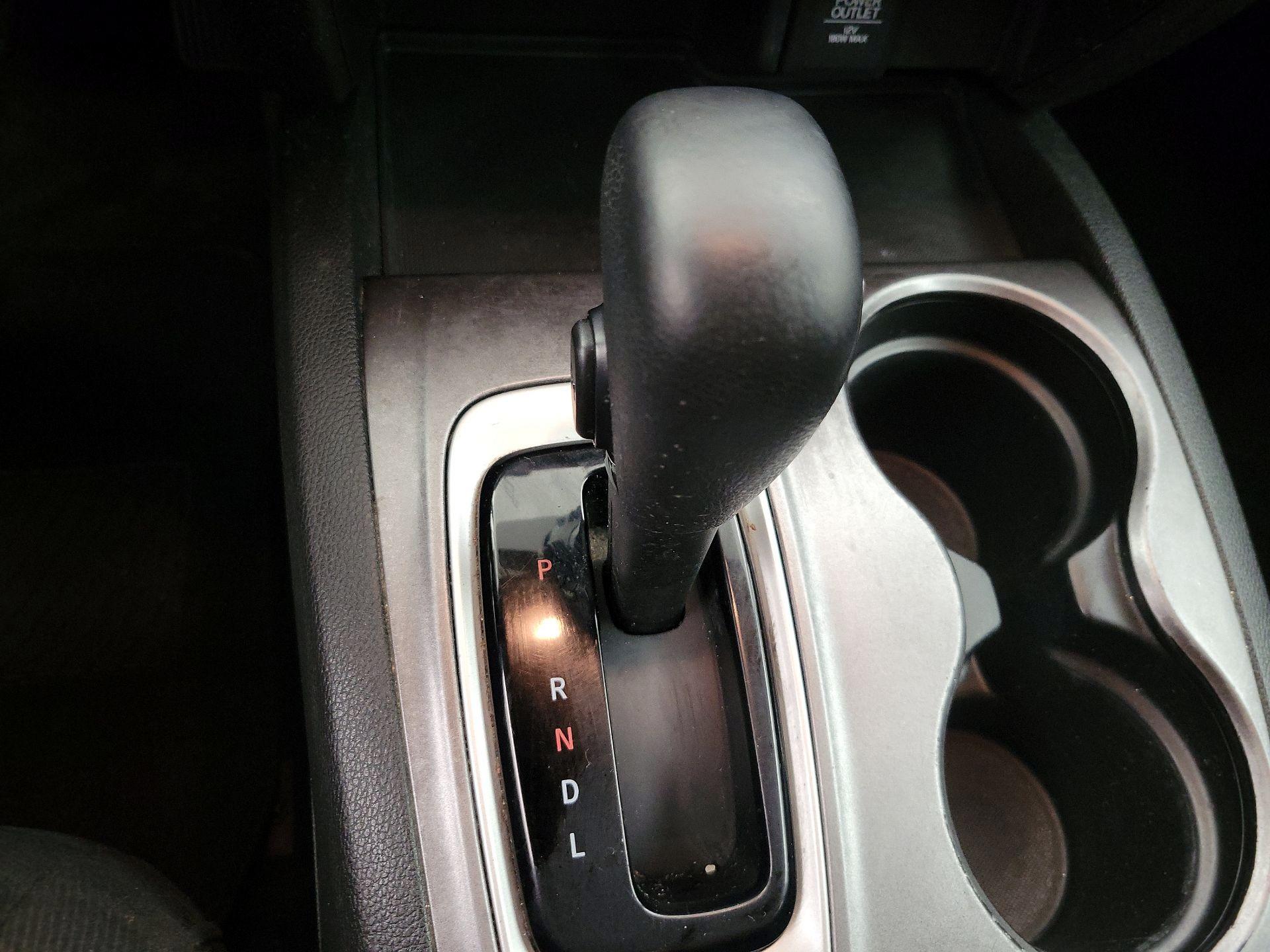 Thumbnail: 2017 Honda Pilot - 17