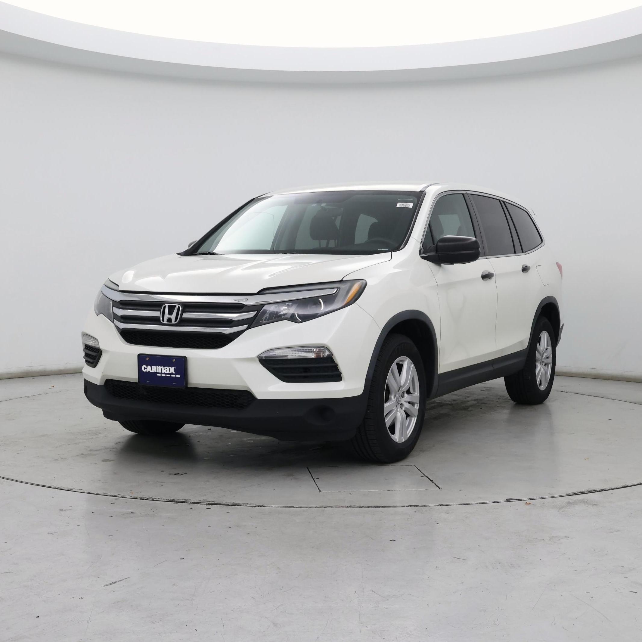 Thumbnail: 2017 Honda Pilot - 4