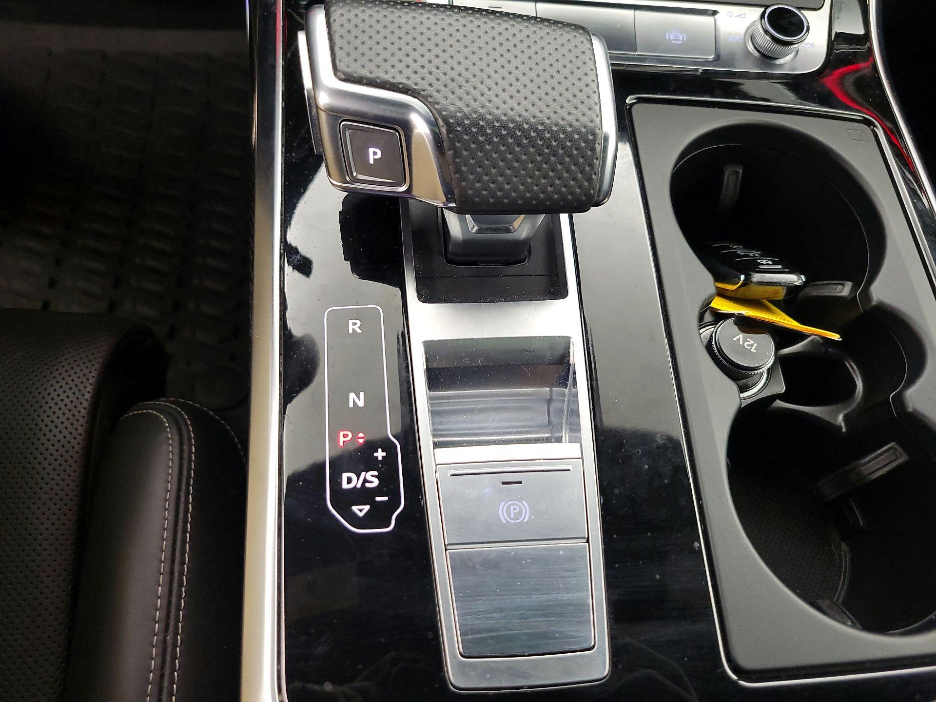 Thumbnail: 2021 Audi SQ8 - 18