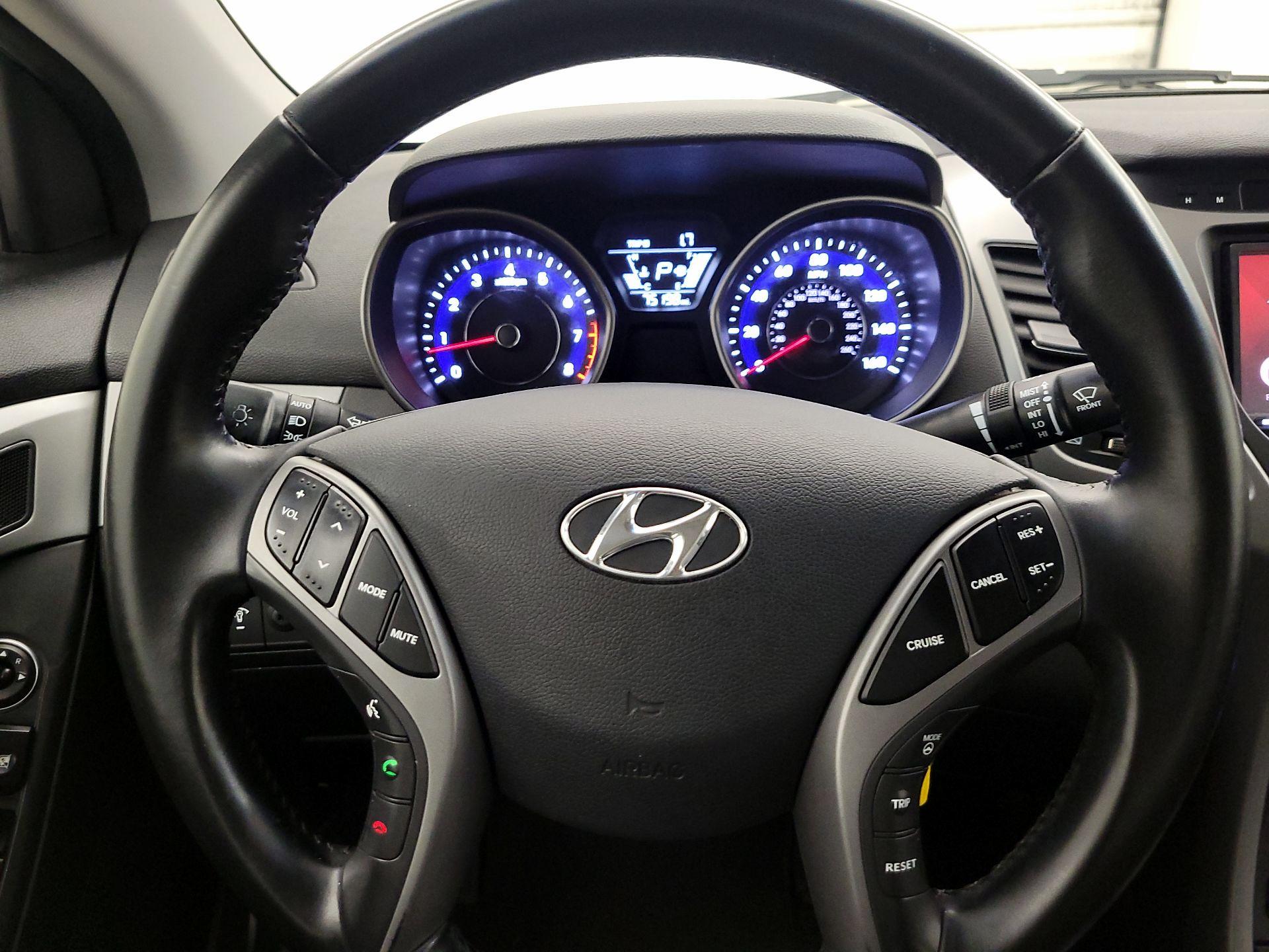 Thumbnail: 2014 Hyundai Elantra - 10