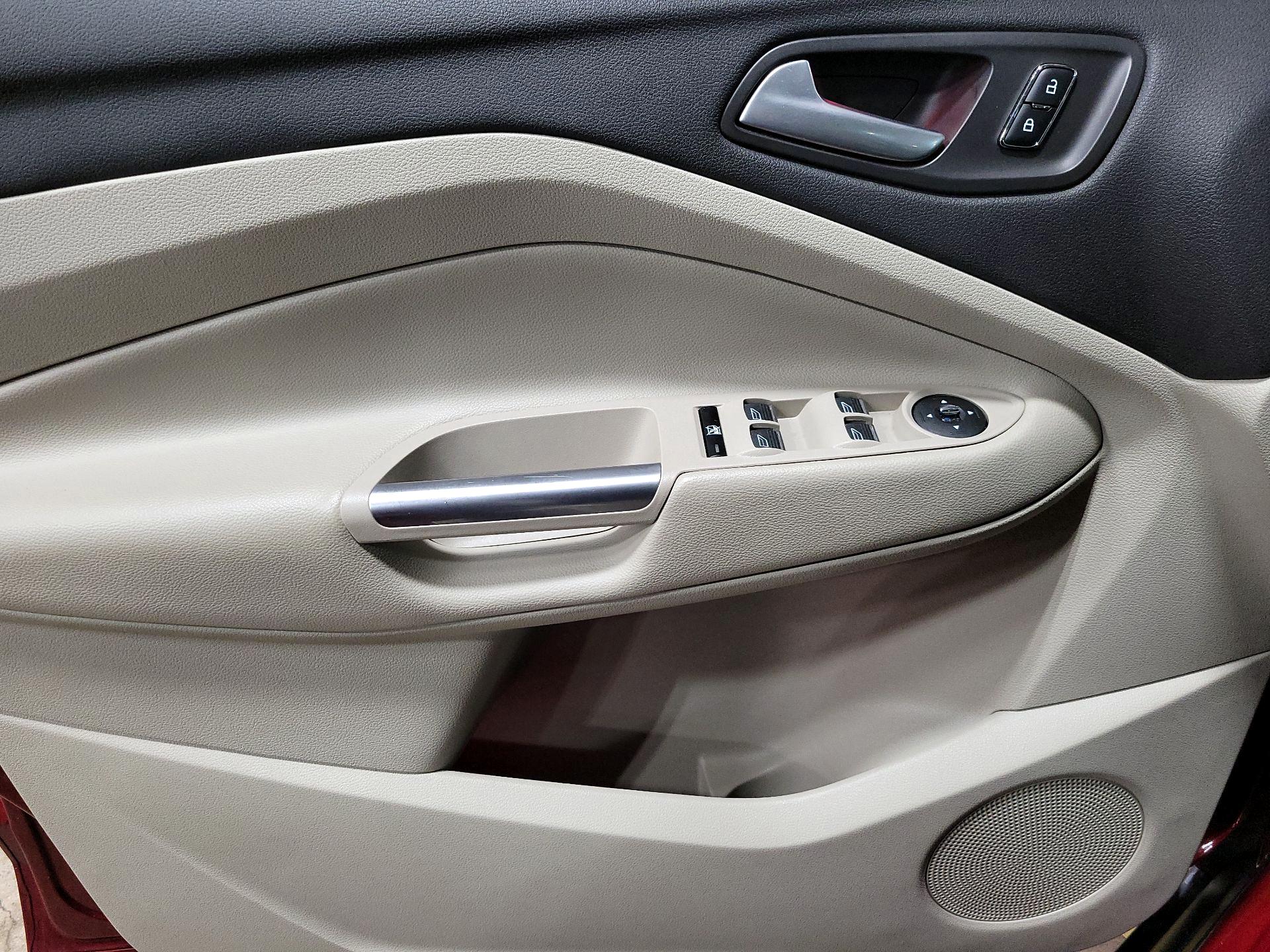 Thumbnail: 2013 Ford C-Max - 12