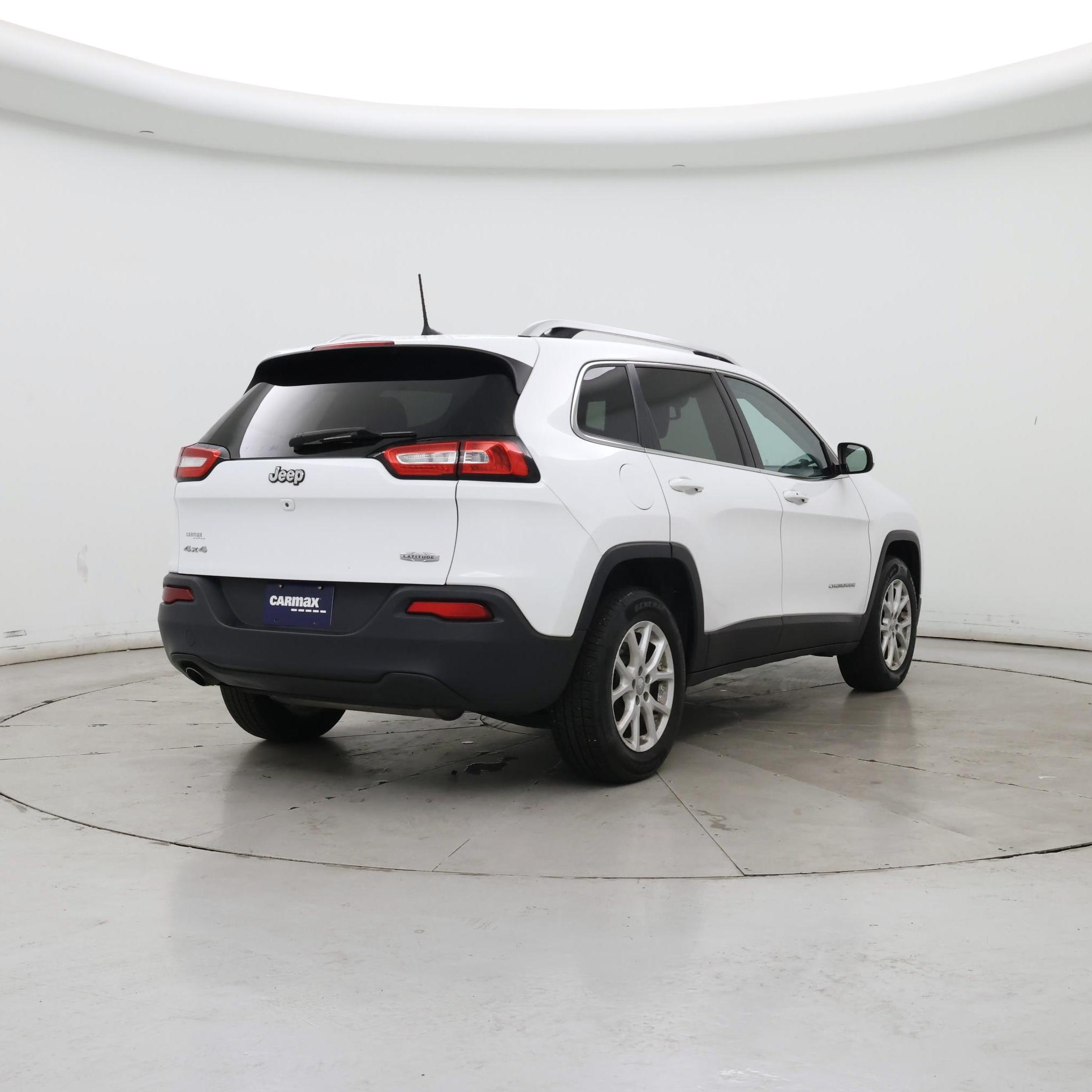 Thumbnail: 2018 Jeep Cherokee - 8