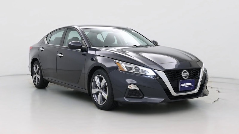 2021 Nissan Altima SV Hero Image