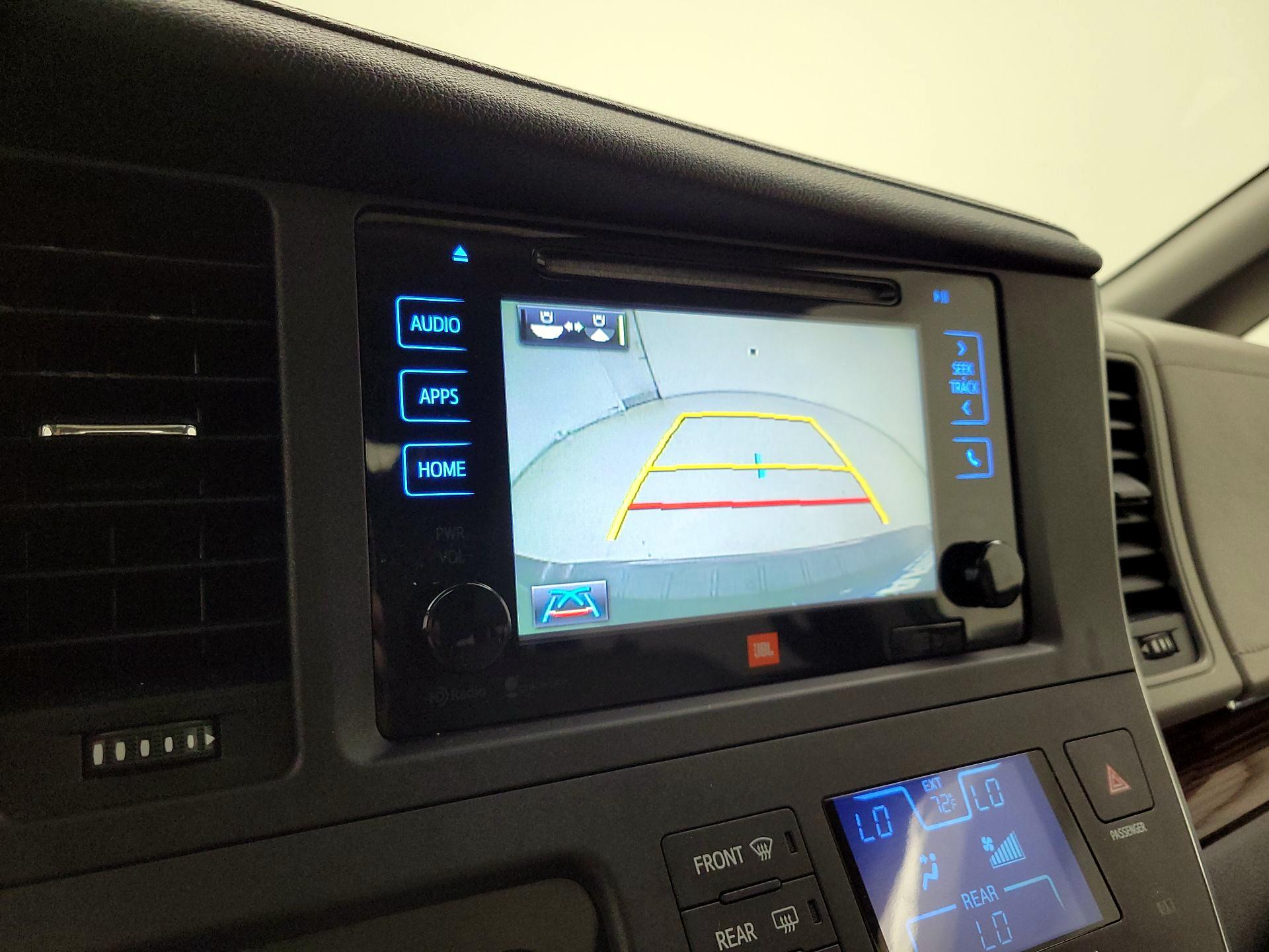 Thumbnail: 2015 Toyota Sienna - 14