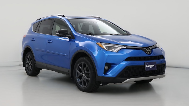 2016 Toyota RAV4 SE Hero Image