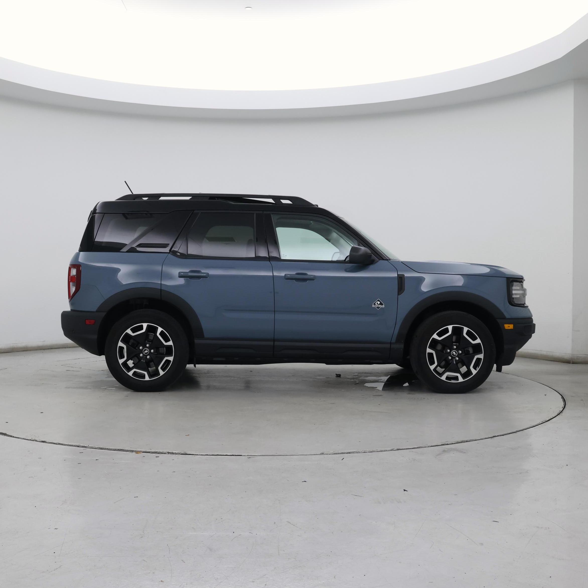 Thumbnail: 2023 Ford Bronco Sport - 7