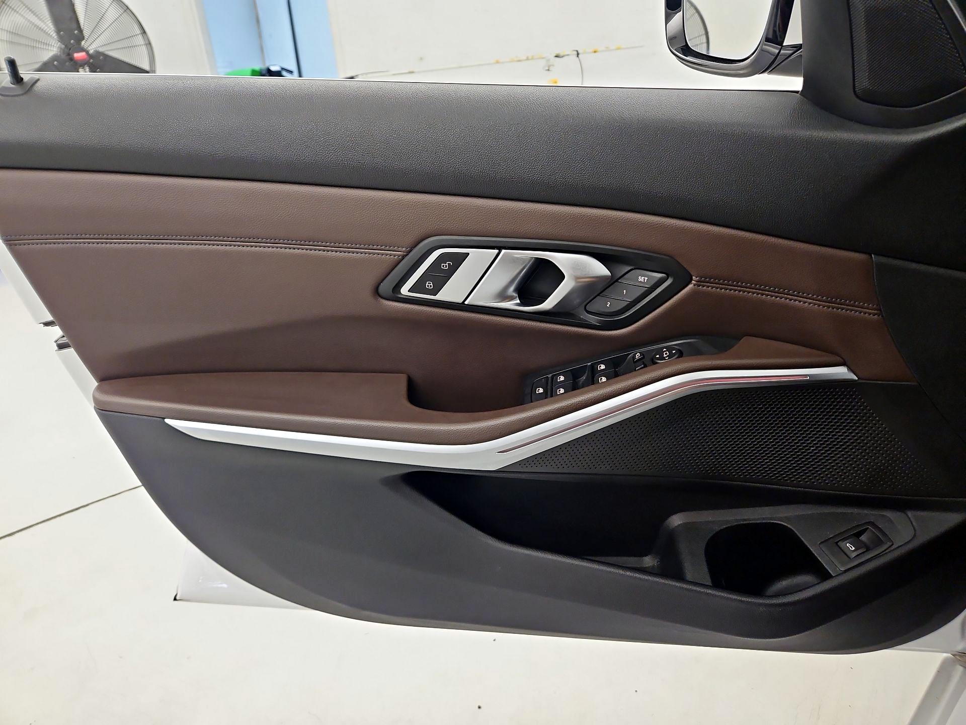 Thumbnail: 2019 BMW 3 Series - 12