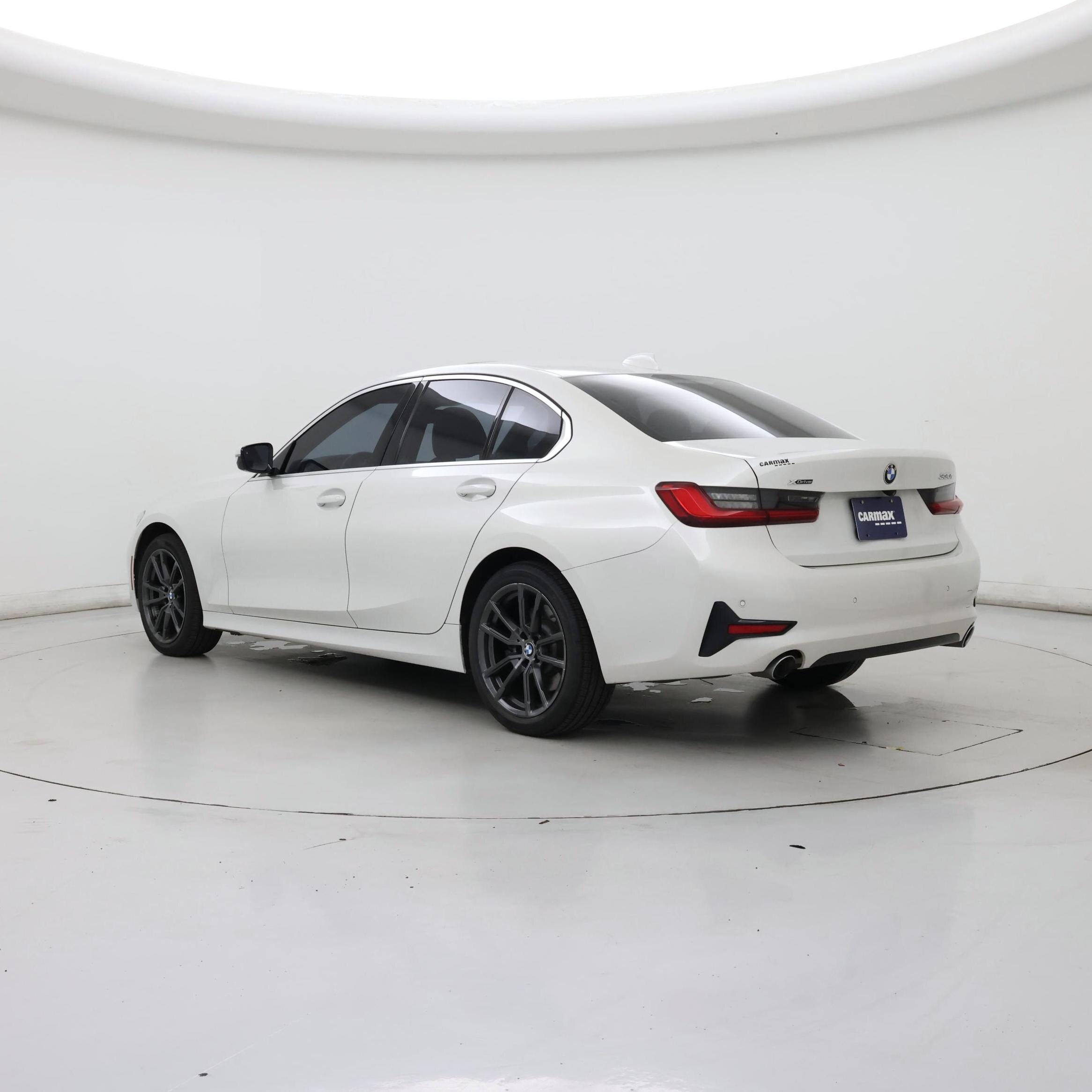 Thumbnail: 2019 BMW 3 Series - 2