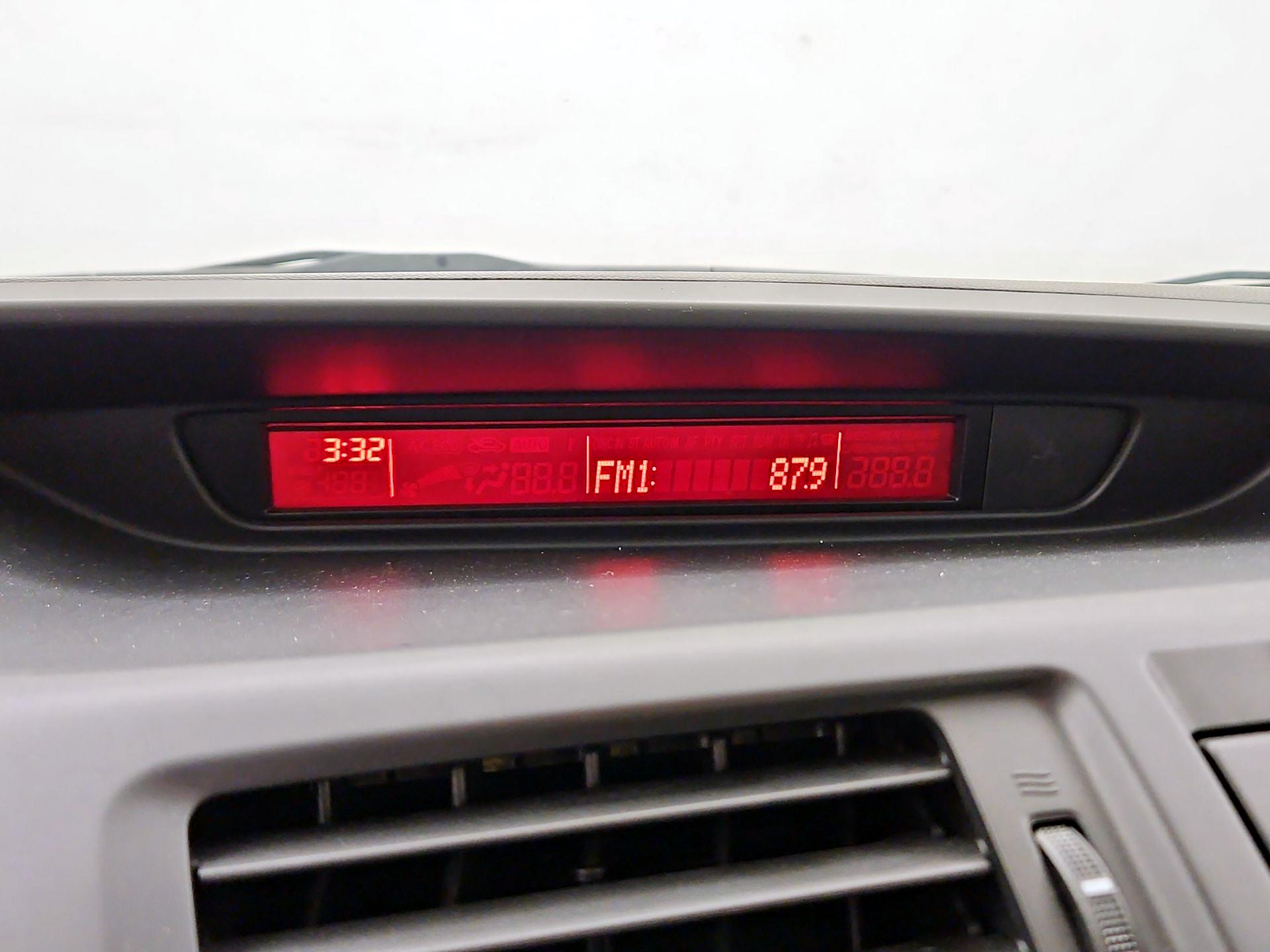 Thumbnail: 2013 Mazda Mazda5 - 13