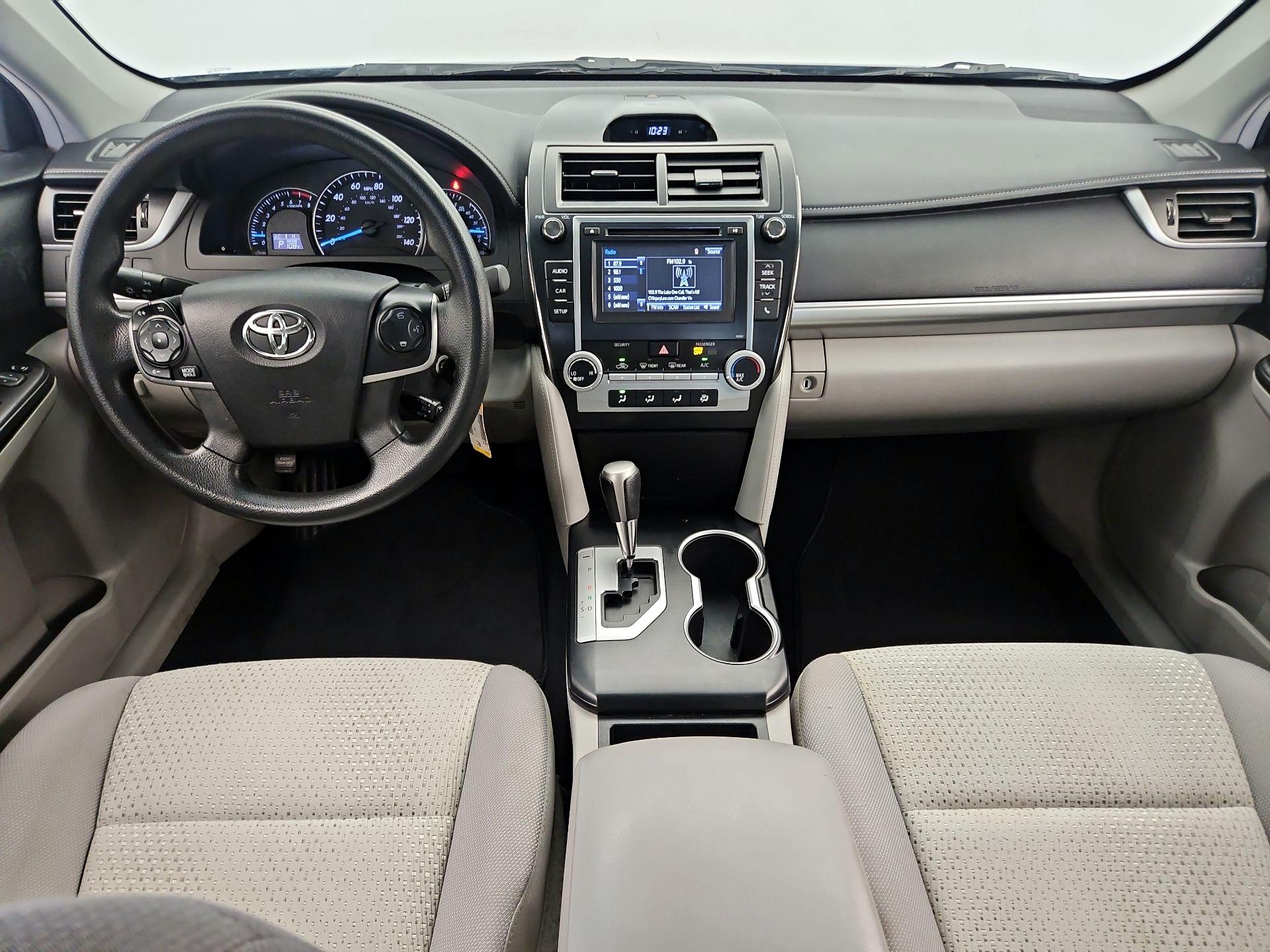 Thumbnail: 2014 Toyota Camry - 9