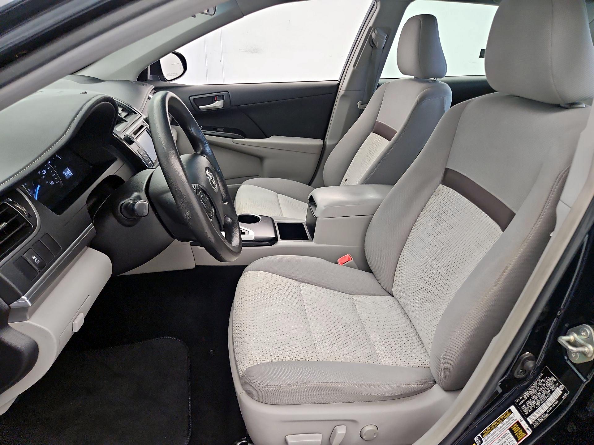 Thumbnail: 2014 Toyota Camry - 11