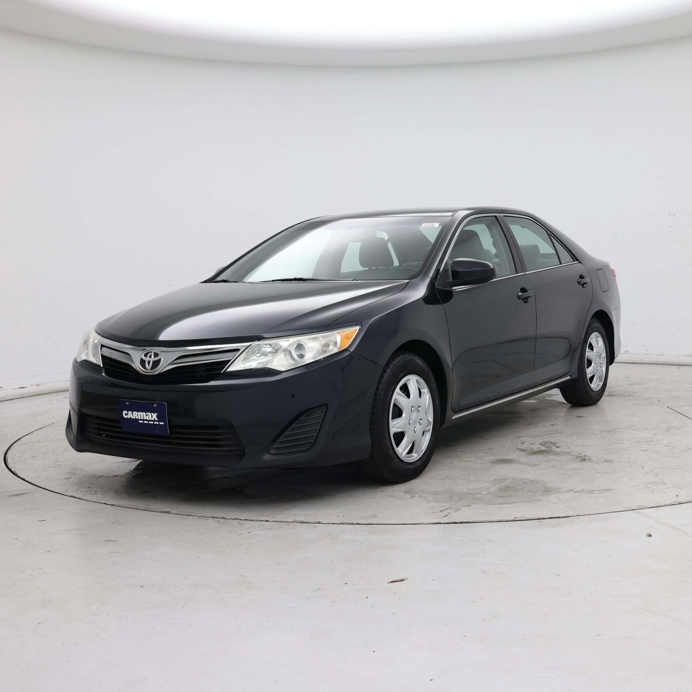 Thumbnail: 2014 Toyota Camry - 4