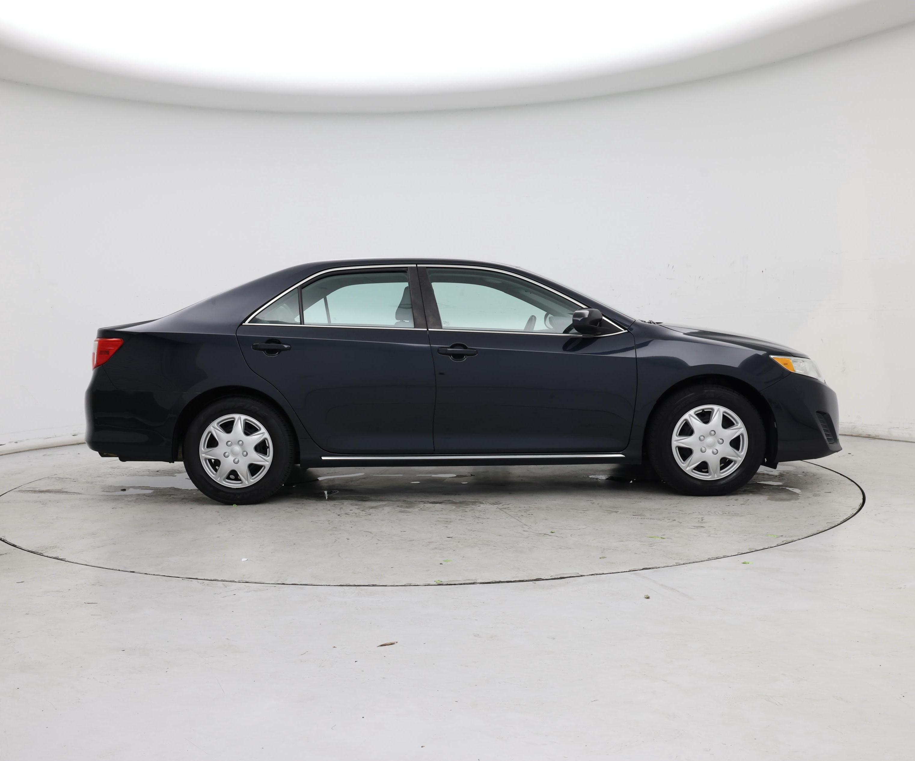 Thumbnail: 2014 Toyota Camry - 7