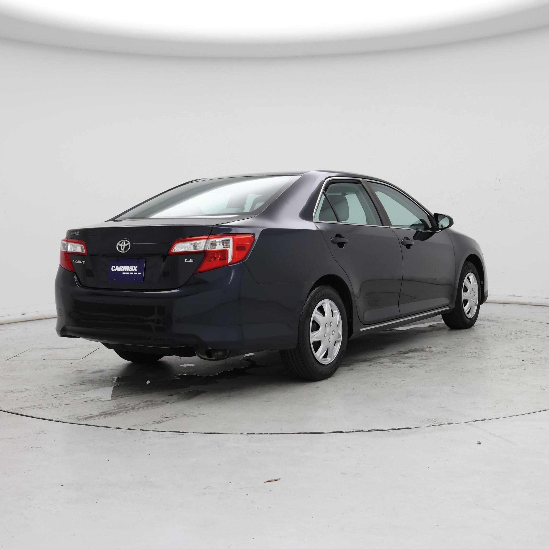 Thumbnail: 2014 Toyota Camry - 8