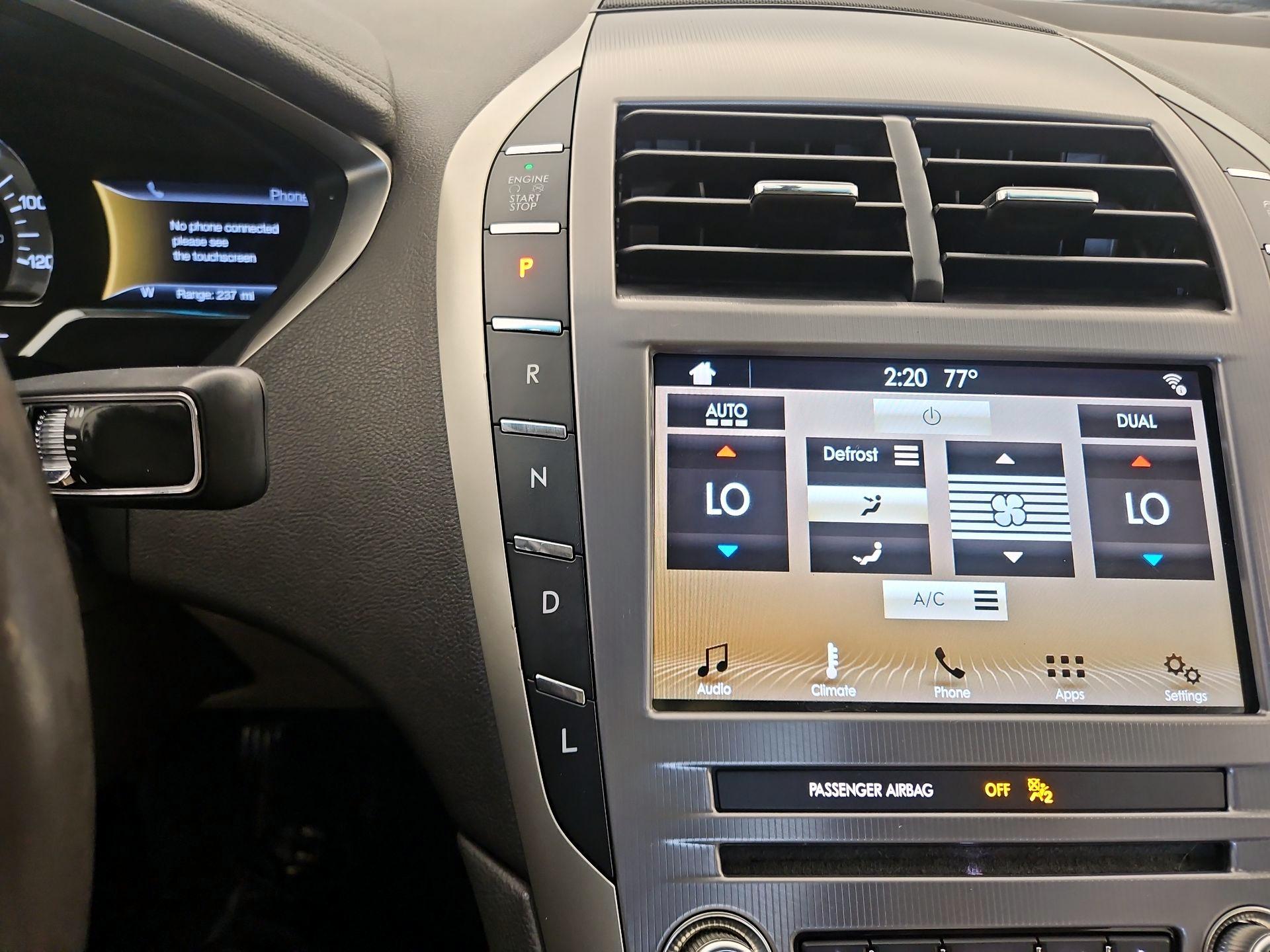 Thumbnail: 2017 Lincoln MKZ - 17