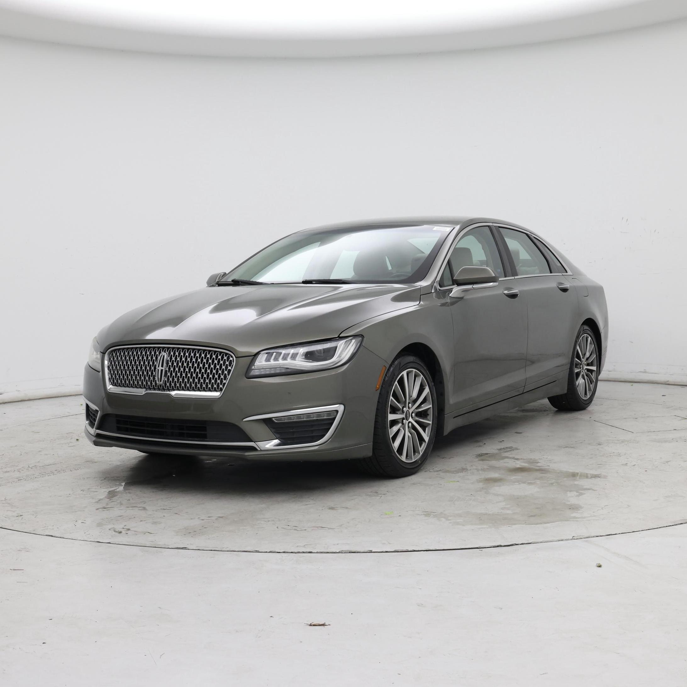 Thumbnail: 2017 Lincoln MKZ - 4