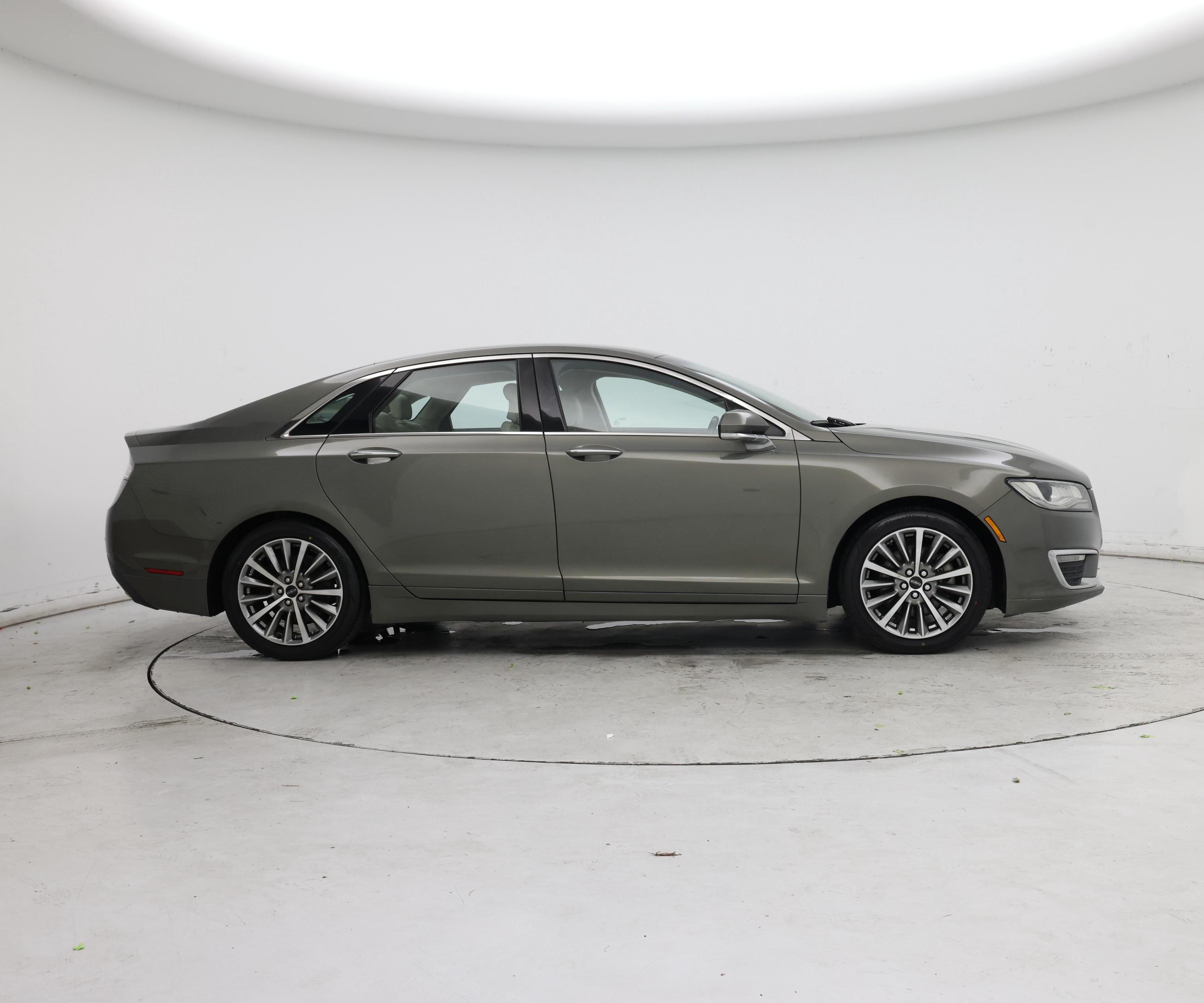 Thumbnail: 2017 Lincoln MKZ - 7