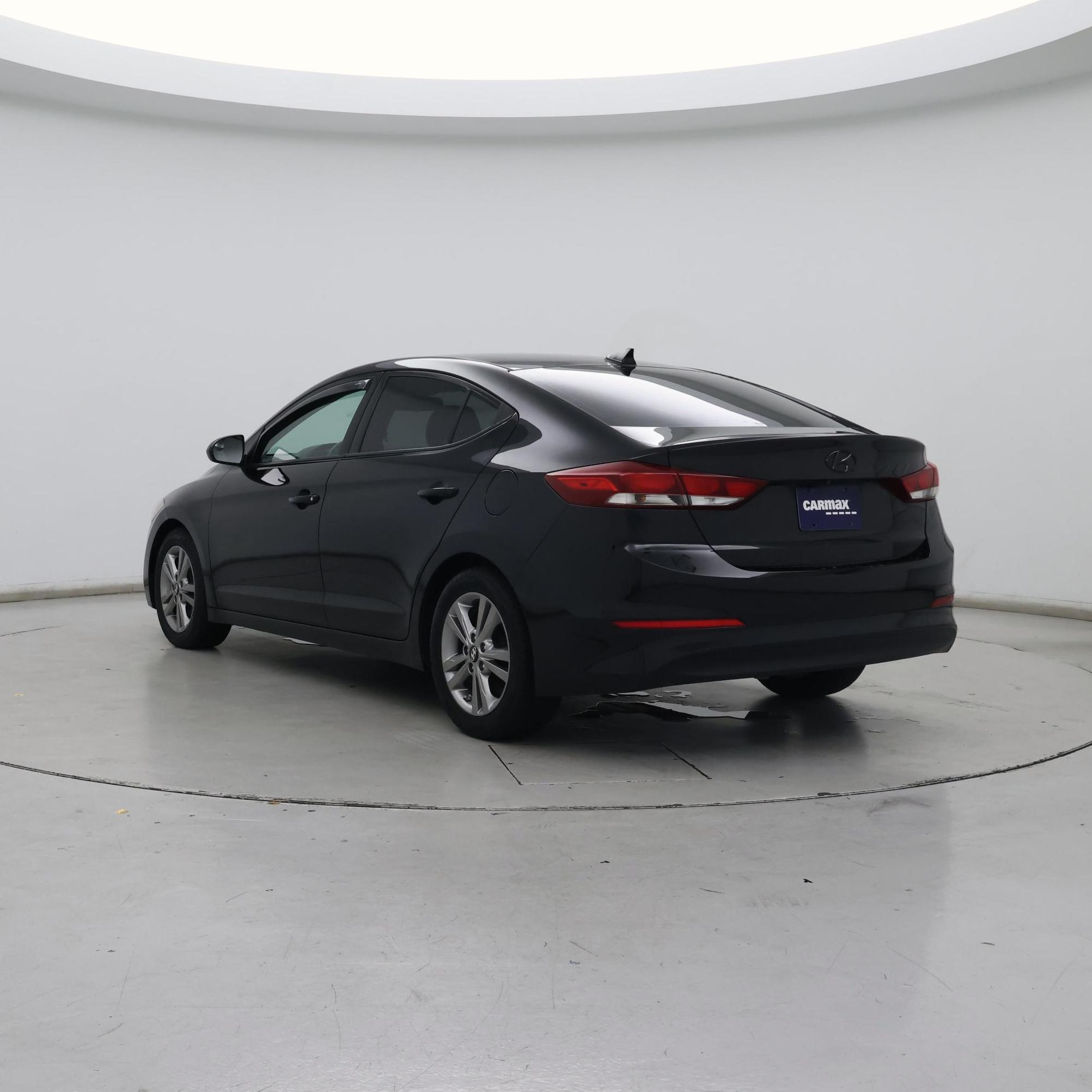 Thumbnail: 2017 Hyundai Elantra - 2