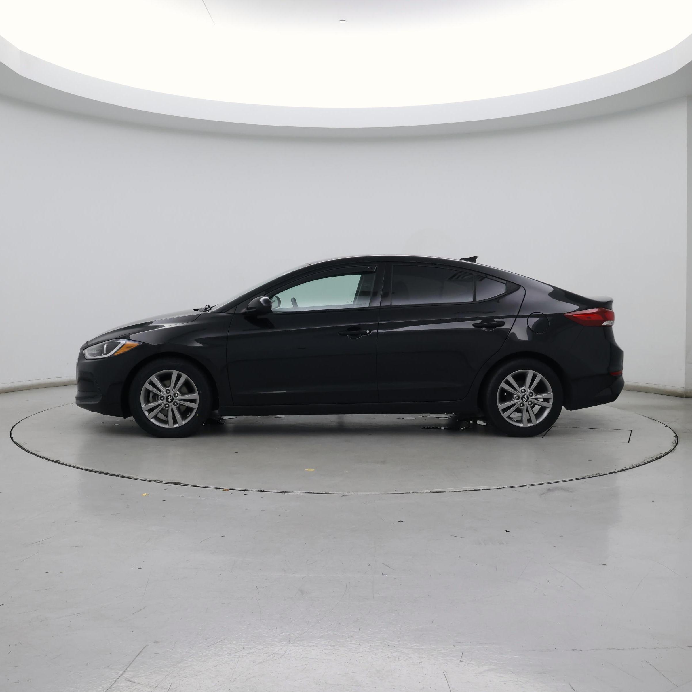 Thumbnail: 2017 Hyundai Elantra - 3