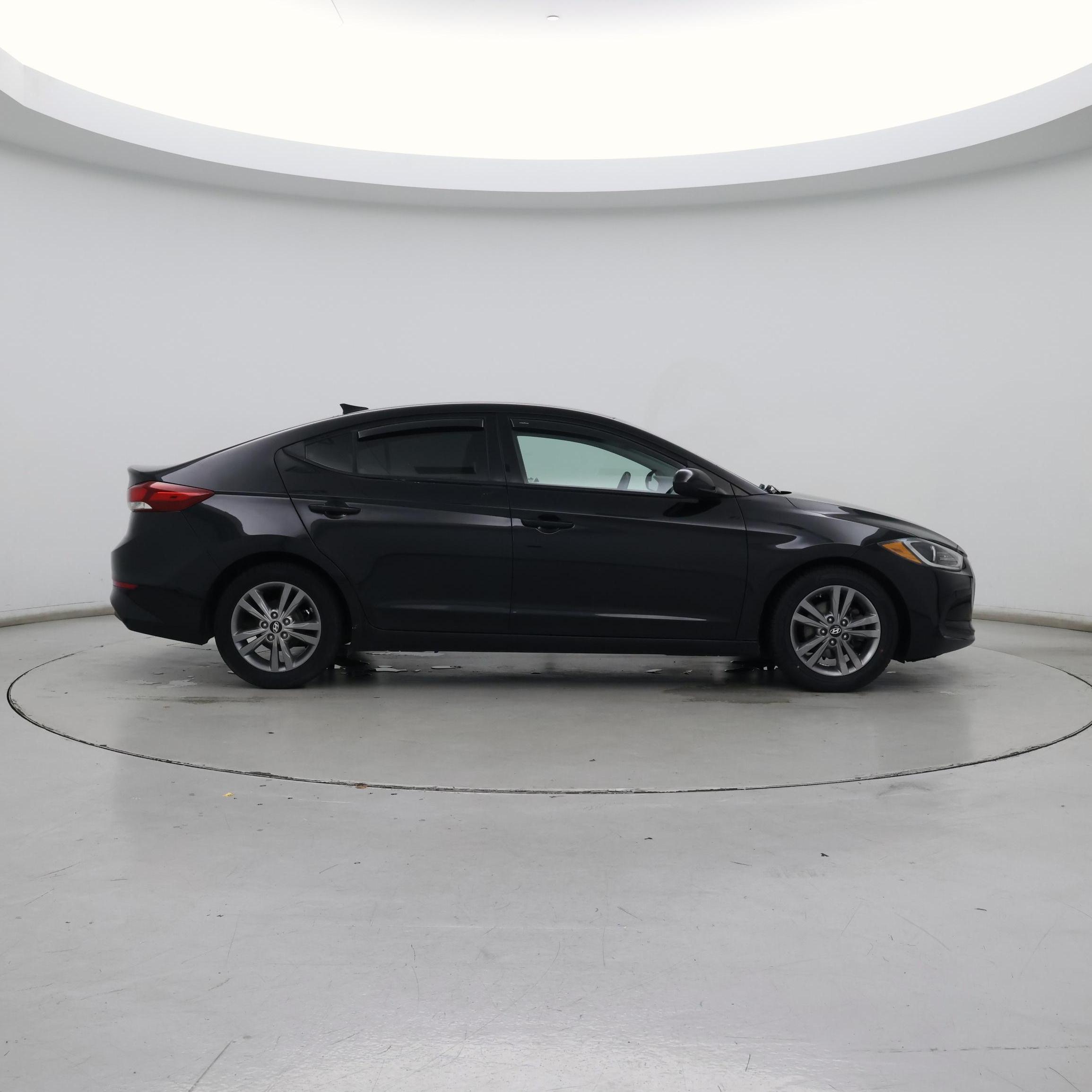 Thumbnail: 2017 Hyundai Elantra - 7