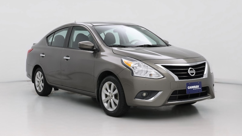 2016 Nissan Versa SL Hero Image