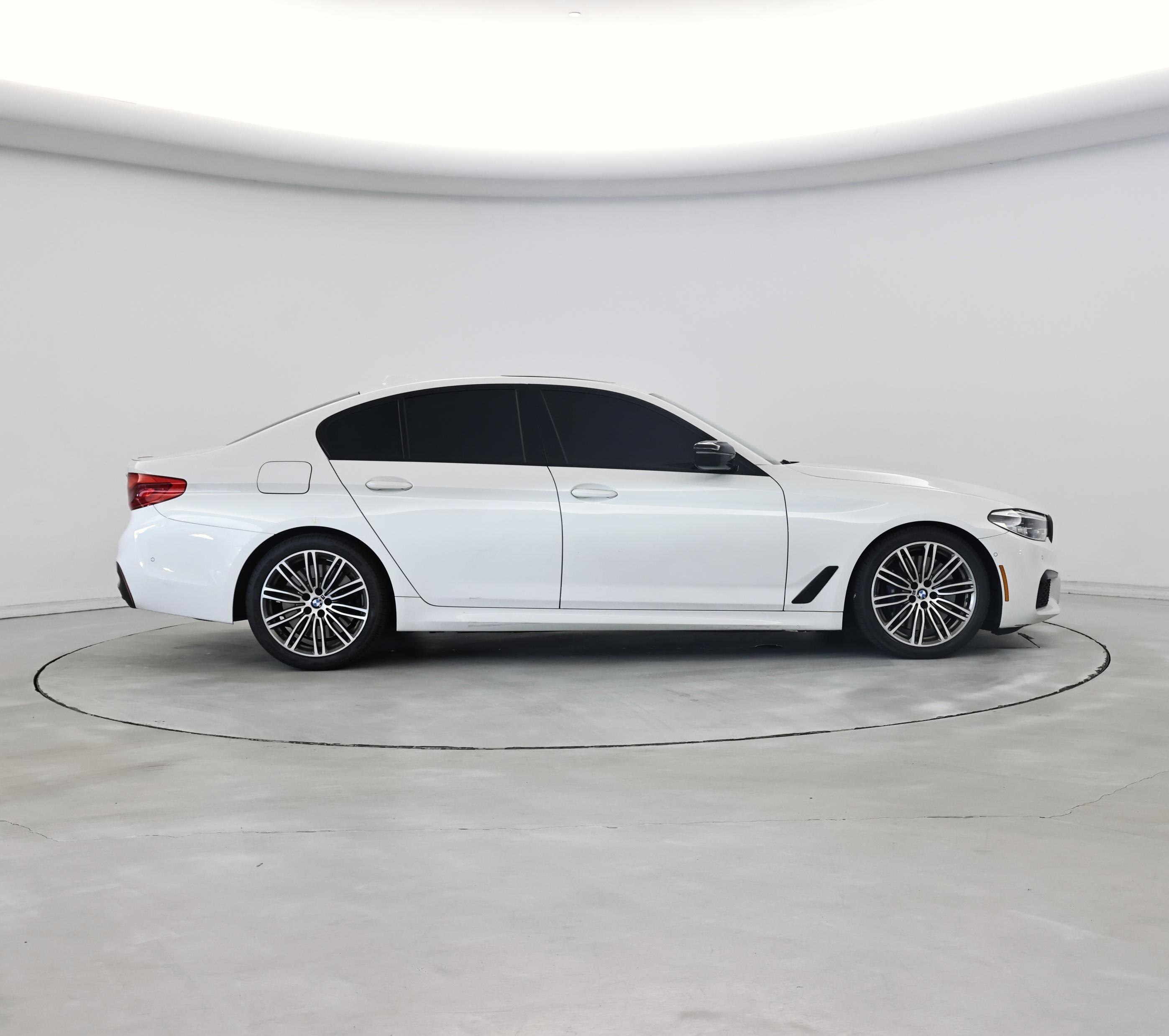 Thumbnail: 2020 BMW 5 Series - 7