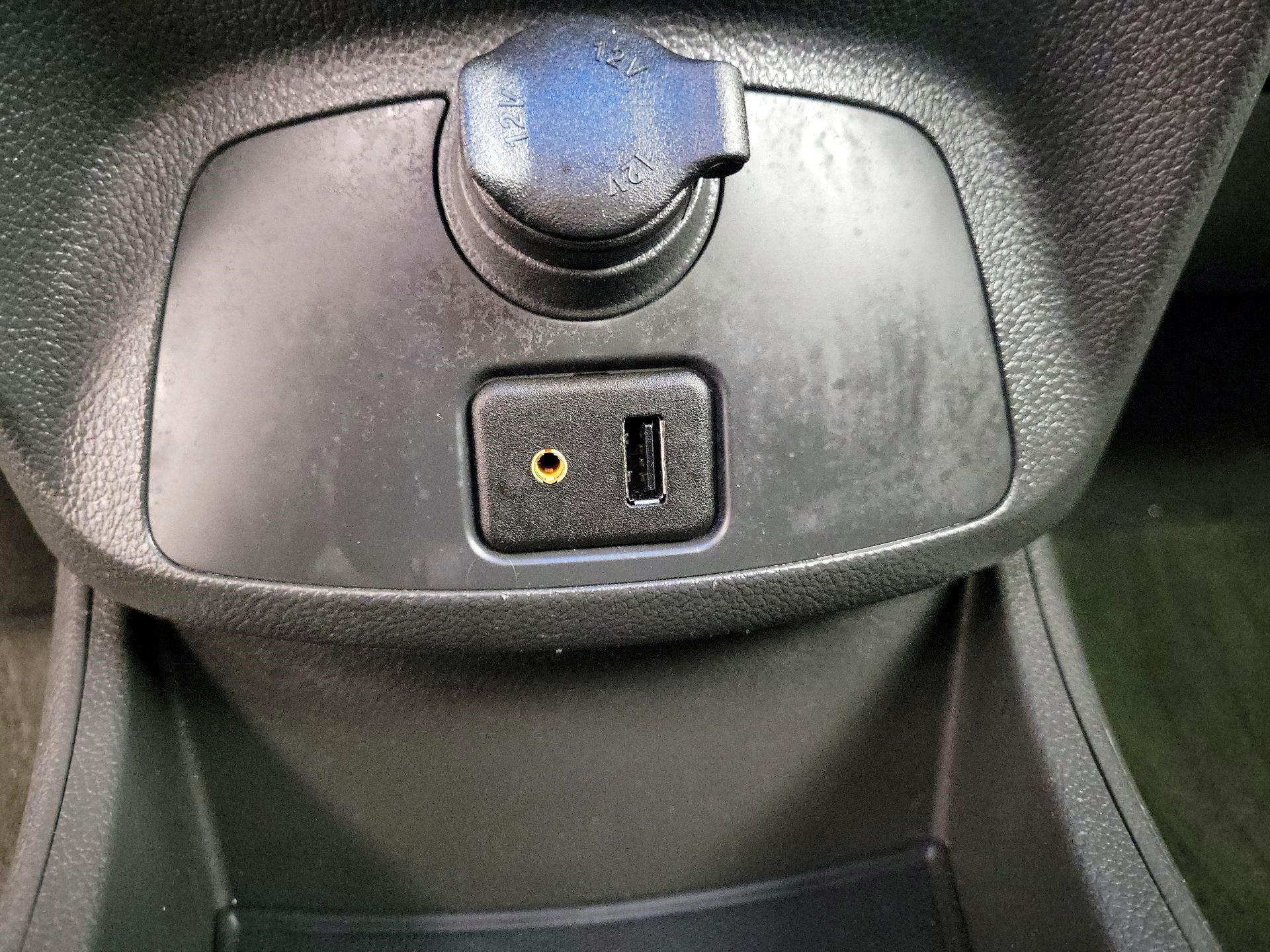 Thumbnail: 2014 Chevrolet Spark - 15