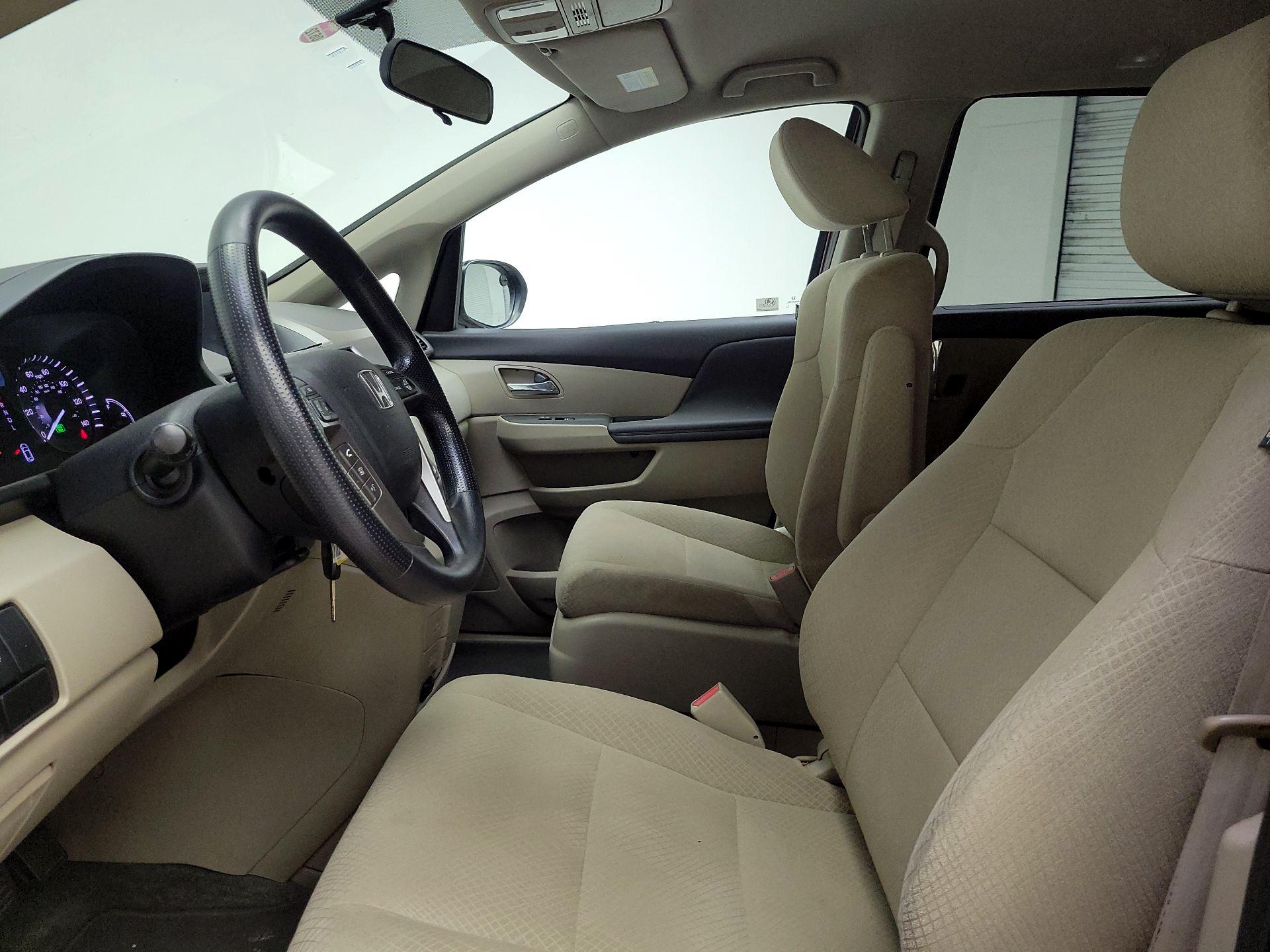 Thumbnail: 2016 Honda Odyssey - 11