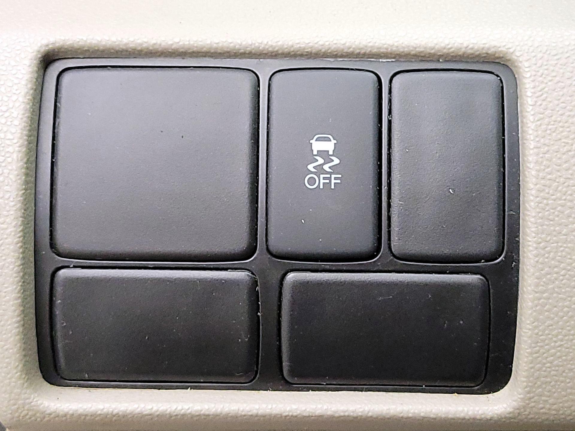 Thumbnail: 2016 Honda Odyssey - 13