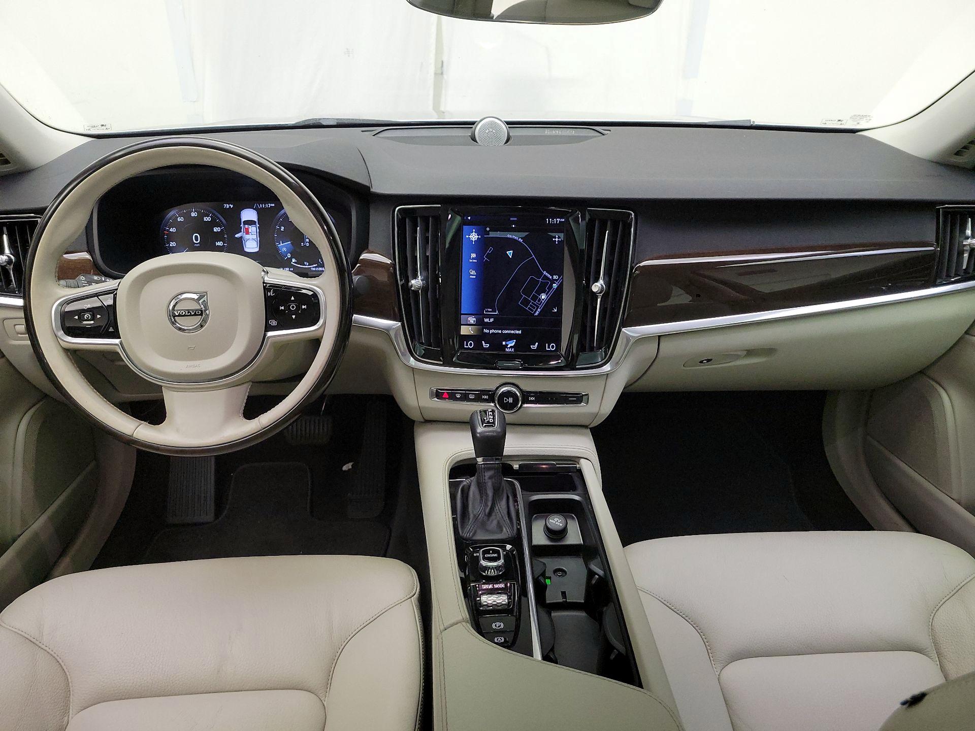 Thumbnail: 2017 Volvo S90 - 9