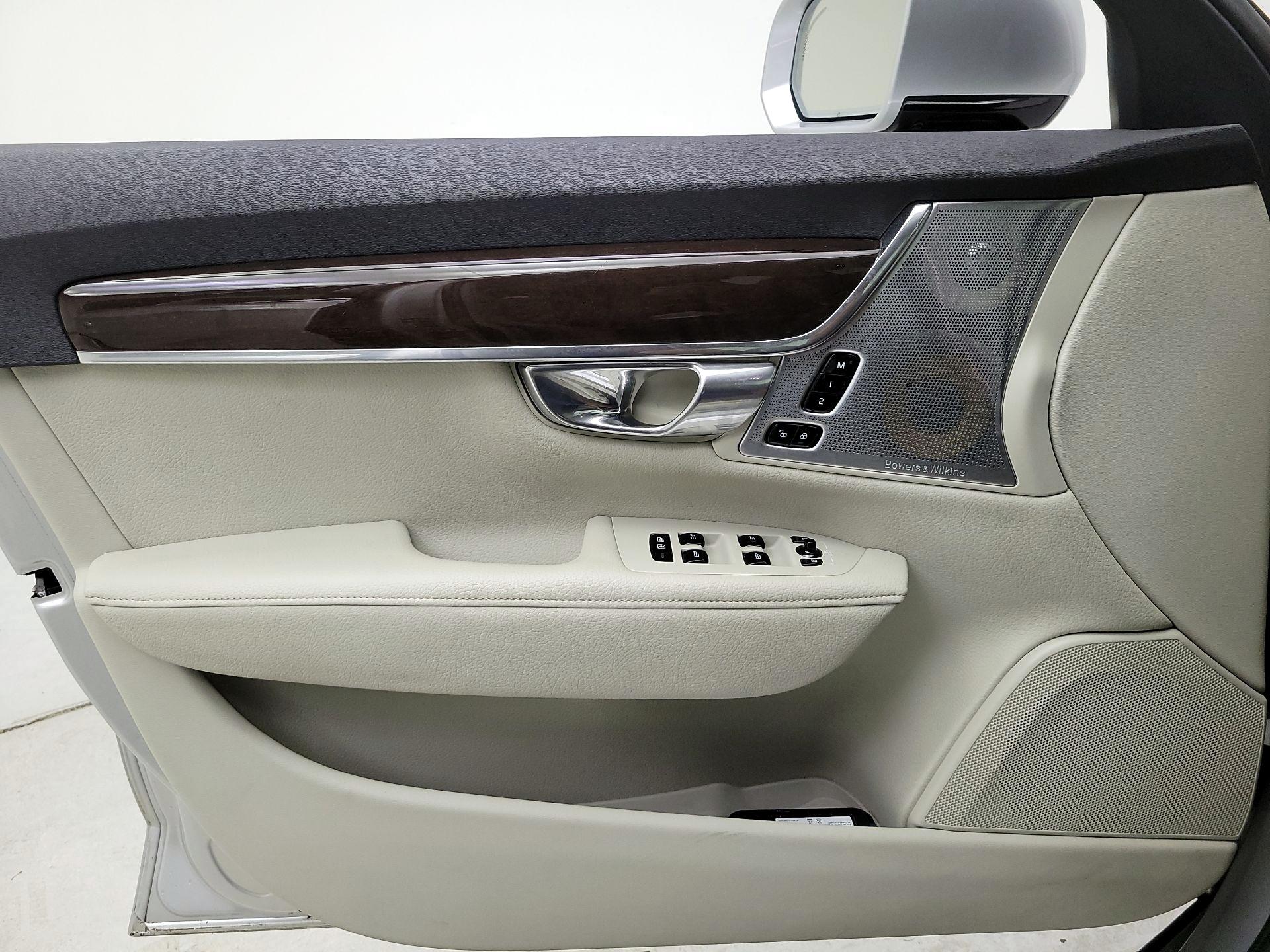 Thumbnail: 2017 Volvo S90 - 12