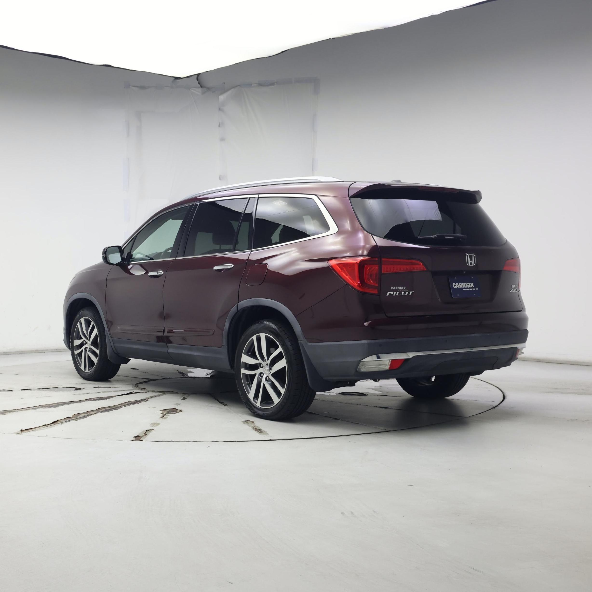 Thumbnail: 2016 Honda Pilot - 2