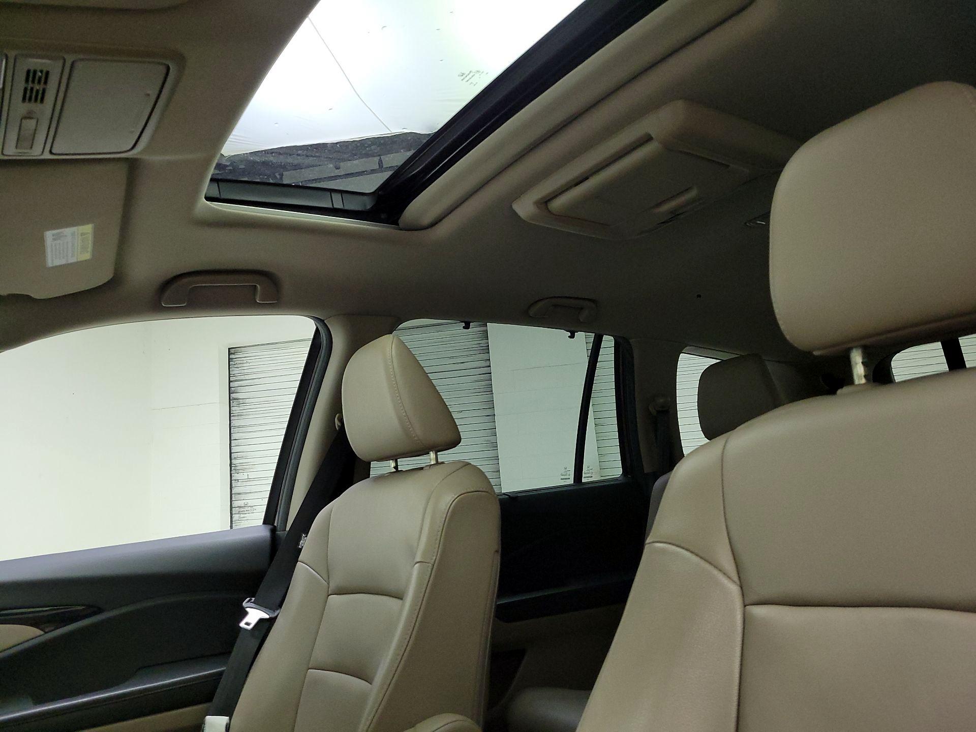 Thumbnail: 2016 Honda Pilot - 20