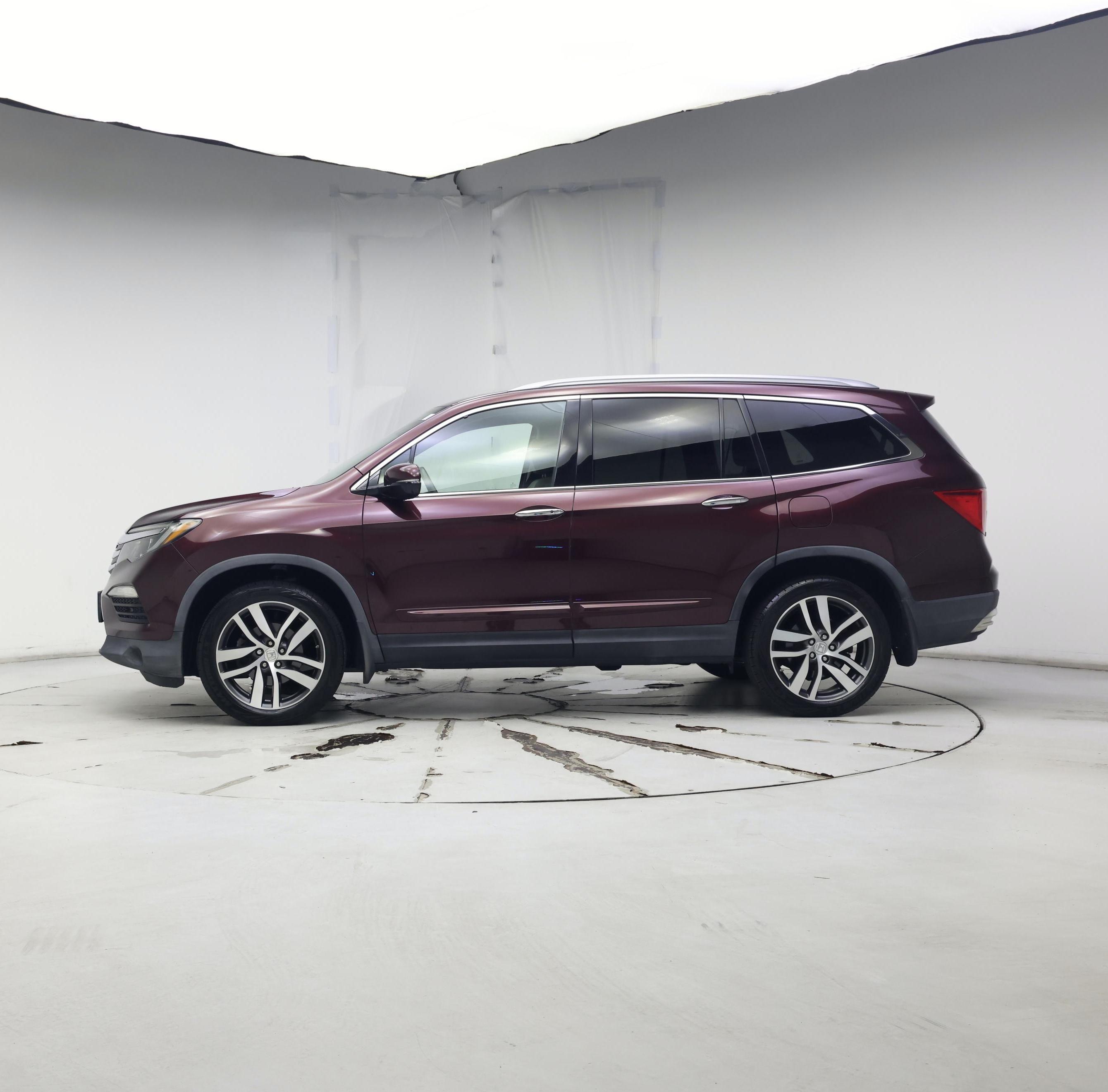 Thumbnail: 2016 Honda Pilot - 3