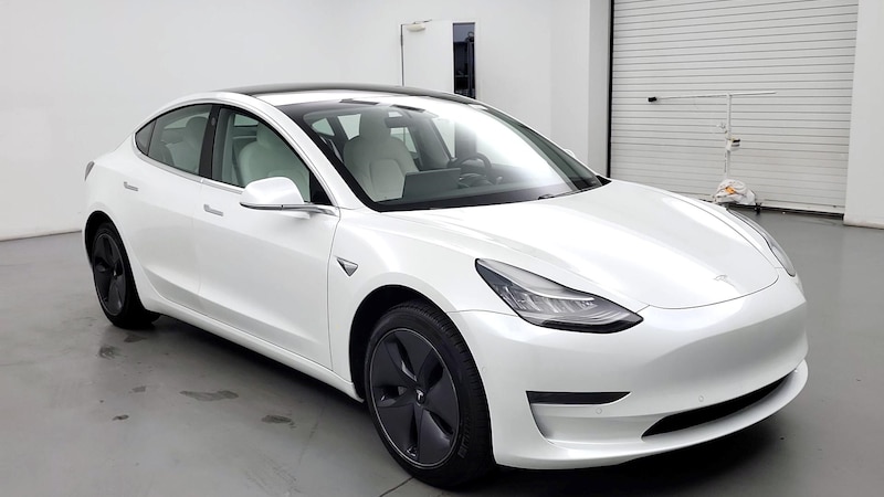 2020 Tesla Model 3 Standard Range Hero Image