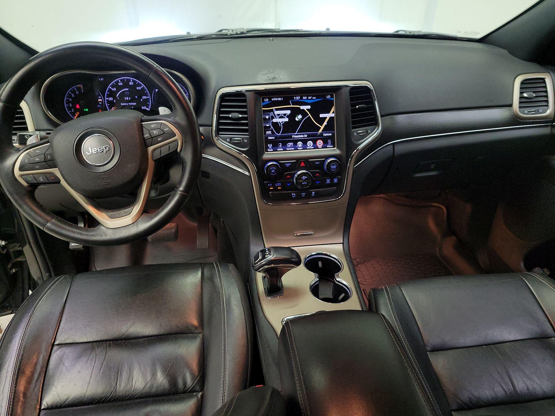 Thumbnail: 2015 Jeep Grand Cherokee - 9