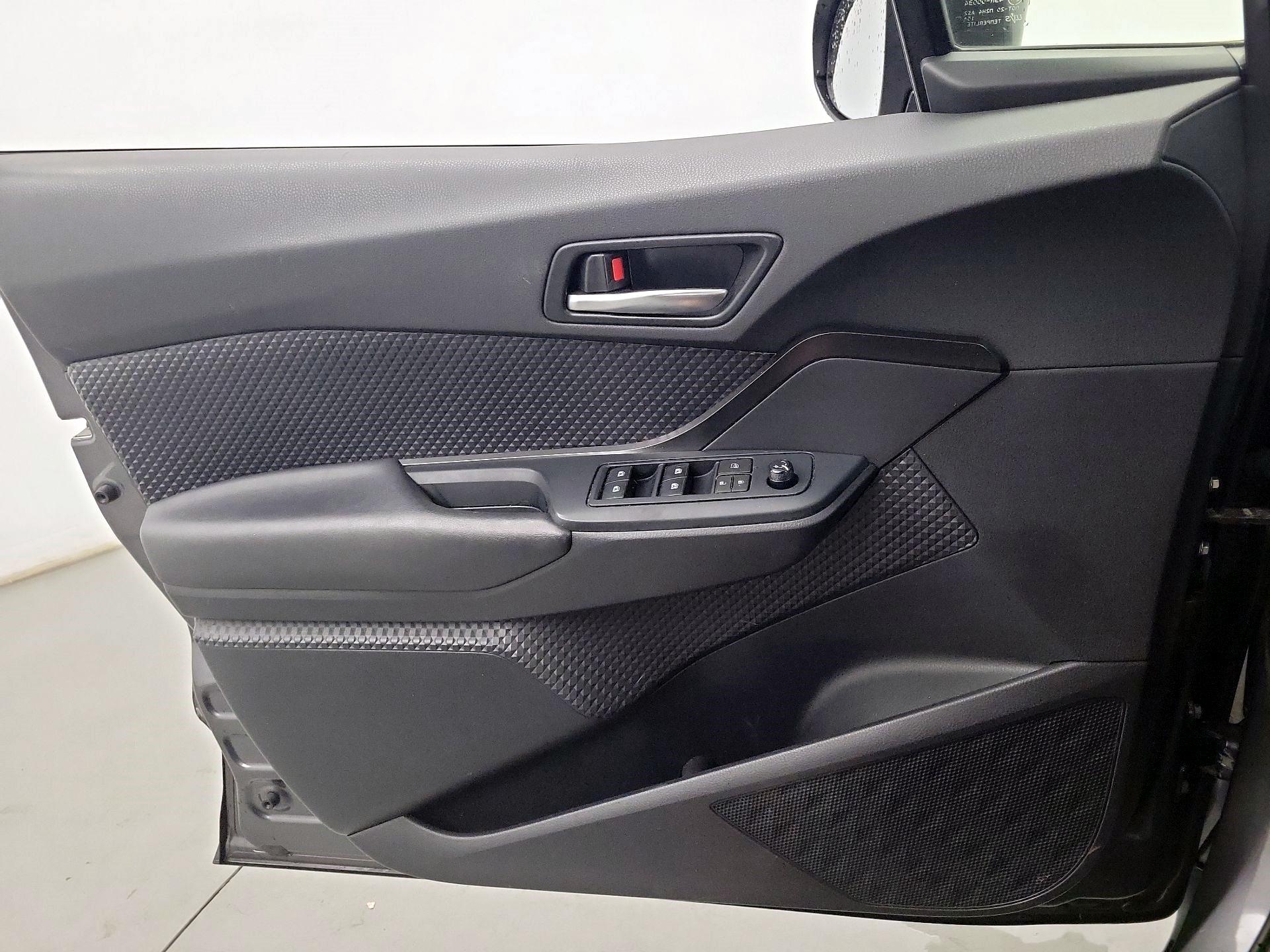 Thumbnail: 2019 Toyota C-HR - 10